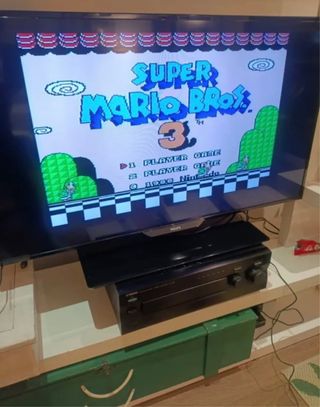Nintendo NES con caja y Mario Bros