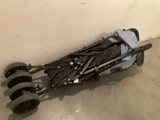 Silla de paseo ligera azul