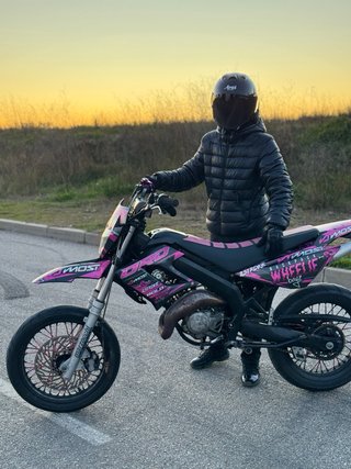 Tapas Derbi Senda DRD Racing rosa