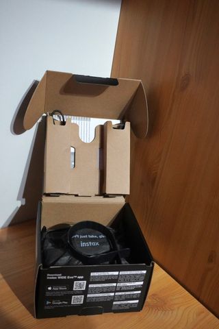 Fujifilm Instax wide evo