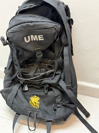Mochila UME Altus Negra