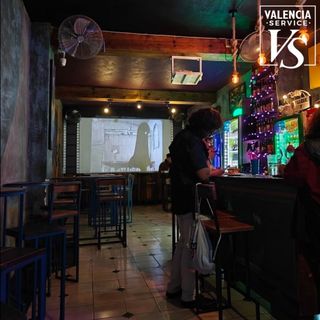 0856 – BAR CON AMBIENTACIÓN MUSICAL EN EL CARMEN /