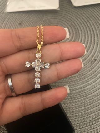 Cadena y Colgante Cruz Brillante