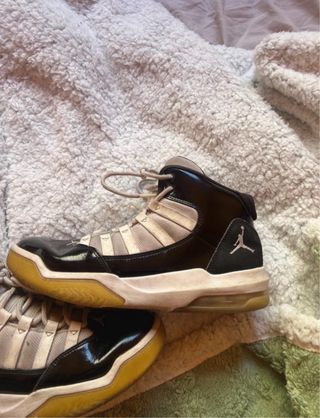 Jordan Max Aura Beige/Negro