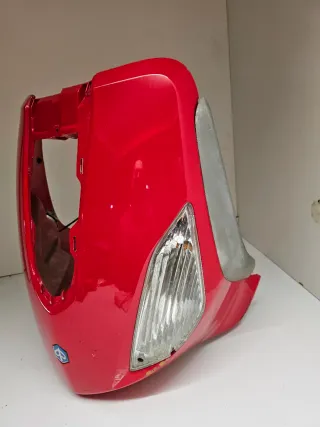 Frontal Piaggio Fly Rojo