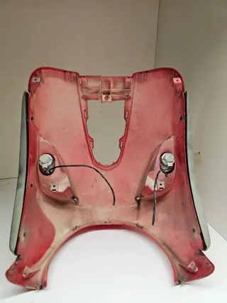 Frontal Piaggio Fly Rojo