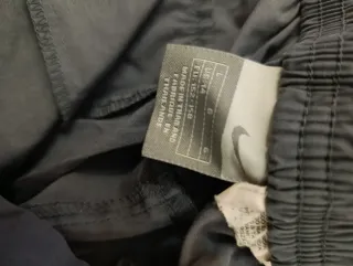 Calções Nike menino cinzentos