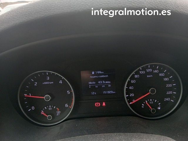 Kia Sportage 1.6 MHEV Business 100kW (136CV) 4x2