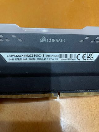 Memoria RAM Corsair Vengeance RGB Pro