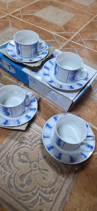 Juego 4 Tazas Café Porcelana Azul/Blanco