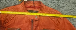 Chaqueta Koroshi sintética roja