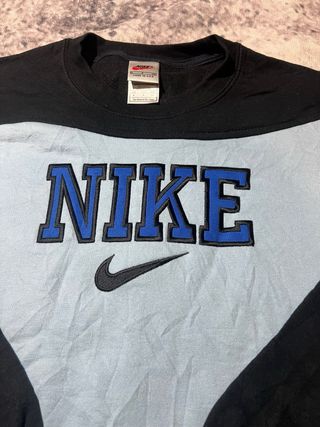 Sudadera Nike Talla L Negra y Azul