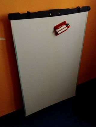 Pizarra Magnética Nobo con Trípode