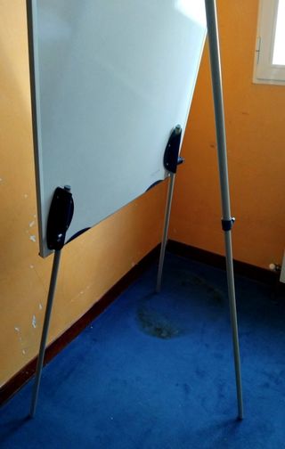 Pizarra Magnética Nobo con Trípode