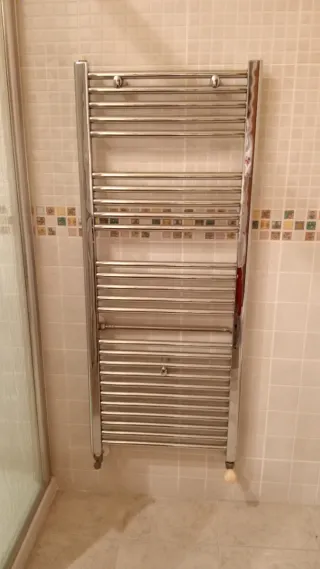 Radiador toallero.