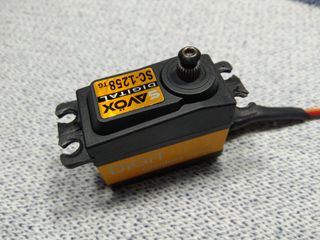 Servo Savöx SC-1258TG Digital Coreless