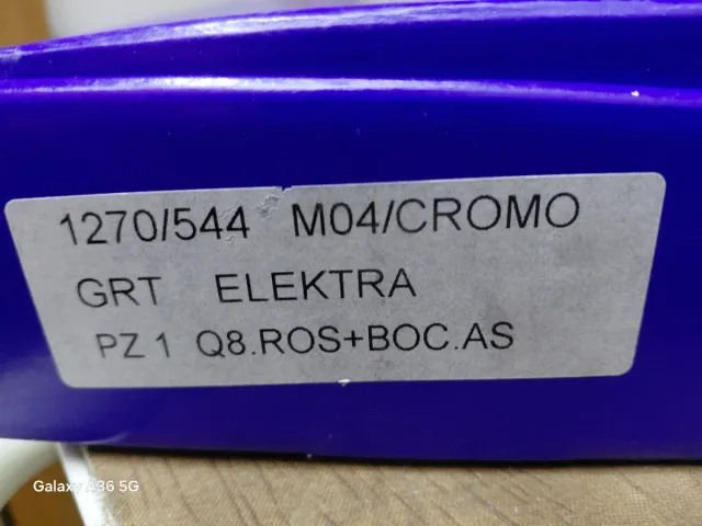 Maniglia porta squadrata cromo lucido