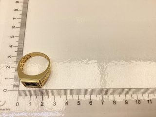 sello oro 18k con piedra