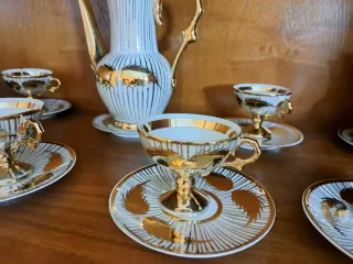 Juego de té porcelana oro y blanco