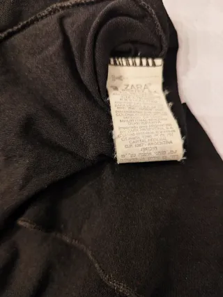 Camiseta negra transparente con estampado