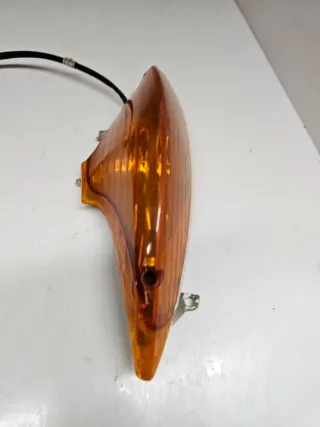 Intermitente Izquierdo Trasero Honda X8R