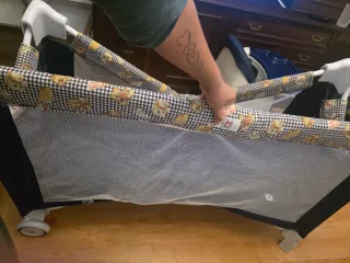 Linda cuna de viaje con ositos