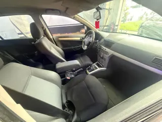 Opel Astra 2007