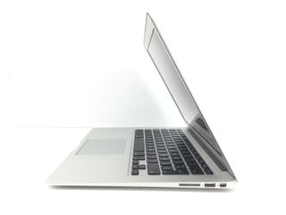 portatil apple apple macbook air core i5 1.8 13 (2017) (a1466)