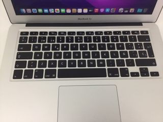 portatil apple apple macbook air core i5 1.8 13 (2017) (a1466)
