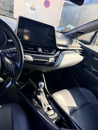 Toyota C-HR 2019