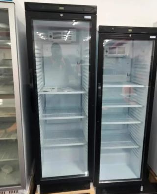 Nevera expositora refrigerada : móvil 631060693