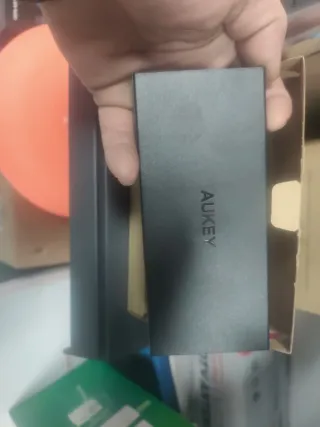 AUKEY Power Bank 16000mAh Carga Rápida 2.0