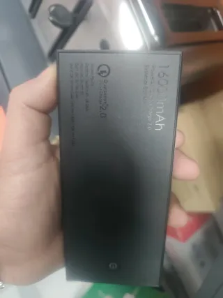 AUKEY Power Bank 16000mAh Carga Rápida 2.0