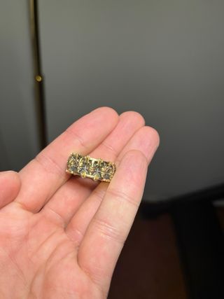 Anillo de oro único "Joker".