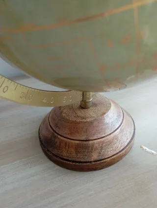 Globo terráqueo vintage madera y latón