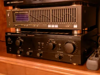 Denon PMA-560, amplificatore stereo integrato giapponese