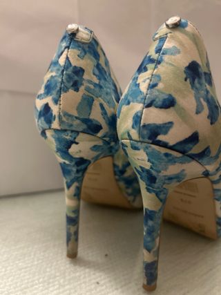 Zapatos de tacón Karen Millen florales