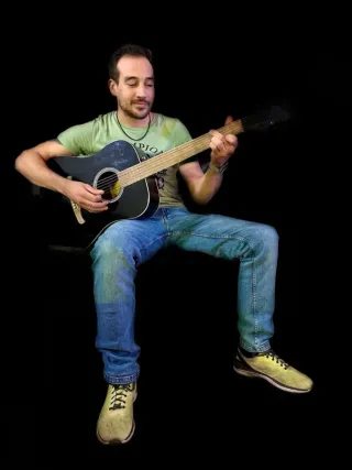 Clases de iniciación en guitarra niños y adultos