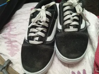 Zapatillas Vans Talla 34. 24 cm longitud