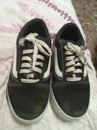 Zapatillas Vans Talla 34. 24 cm longitud