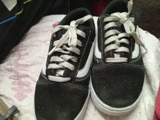 Zapatillas Vans Talla 34. 24 cm longitud