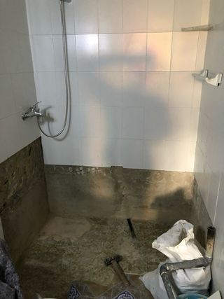 Pica lavamanos de porcelánico a medida