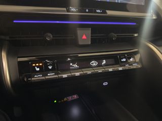 TOYOTA C-HR 1.8 HEV SPIRIT CVT 140 5P