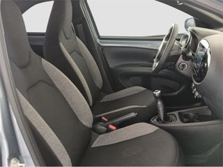 TOYOTA Aygo X Play MT