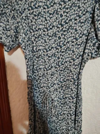 Vestido floral ONLY azul y blanco