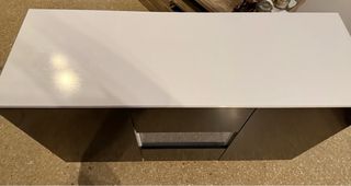 Aparador salón negro y blanco