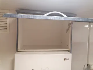 Armario sobre frigorífico