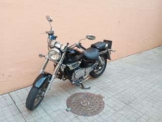 Hyosung Aquila Cruiser Negra