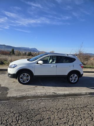 Nissan Qashqai+2 2011
