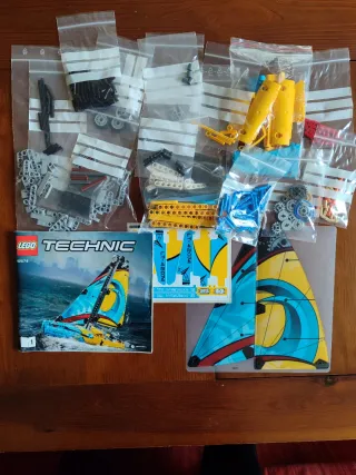 LEGO Technic 42074 Barca a Vela